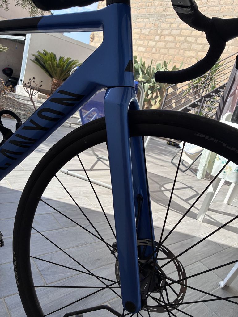 Brugt Canyon Ultimate CF SL 7 eTap 2023 2023 Road & Gravel — billede 8 af 11