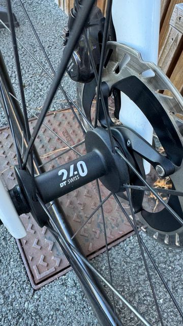Used Lapierre Aircode Shimano Dura Ace Di2 2025 Road & Gravel, White — image 7 of 9