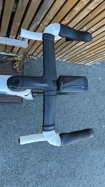 Used Lapierre Aircode Shimano Dura Ace Di2 2025 Road & Gravel, White — image 3 of 9