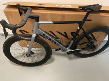 Gebrauchtes Canyon Ultimate CF 7 AXS 2026 2026 Road & Gravel, Hellgrau — Bild 8 von 15