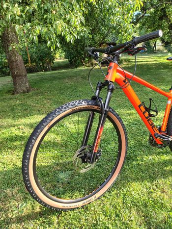CUBE ATTENTION 2022 2022 Mountainbike de segunda mano, Naranja — imagen 15 de 21