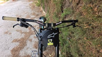 Gebrauchtes Commencal Supreme SRAM GX DH 2023 Mountainbike, Grün — Bild 18 von 19