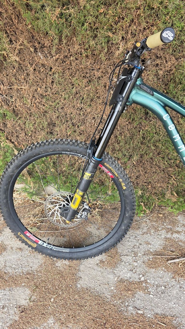 Gebrauchtes Commencal Supreme SRAM GX DH 2023 Mountainbike, Grün — Bild 16 von 19
