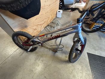 Used Clean Custom Other 2022 Mountainbike, Light Gray — image 4 of 9