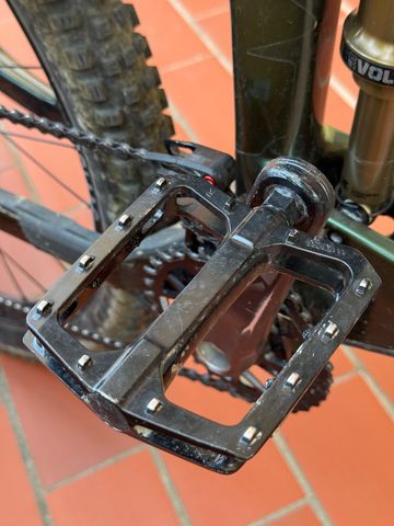 Używany Vitus Escarpe 27 Frame 2022 2022 Mountainbike — zdjęcie 8 z 18
