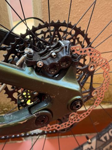 Używany Vitus Escarpe 27 Frame 2022 2022 Mountainbike — zdjęcie 4 z 18