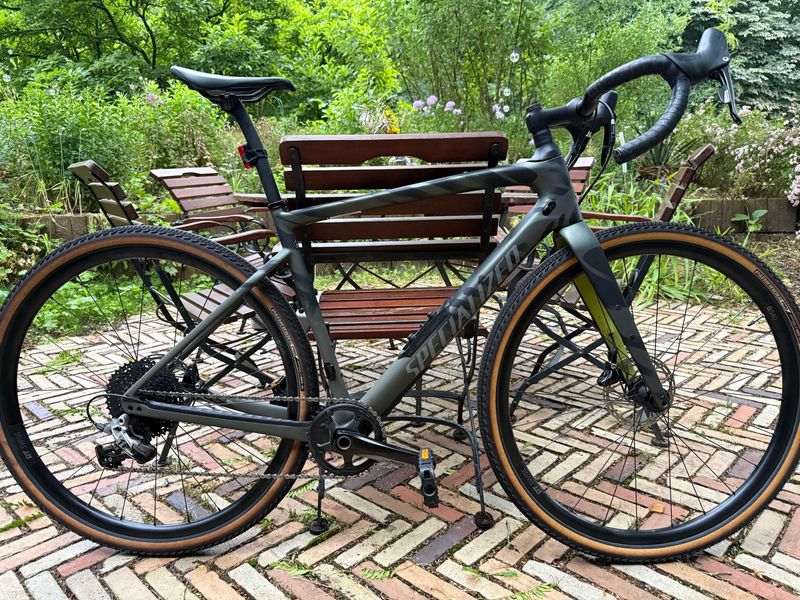 Käytetty Specialized Diverge Comp Carbon 2022 2022 Road & Gravel