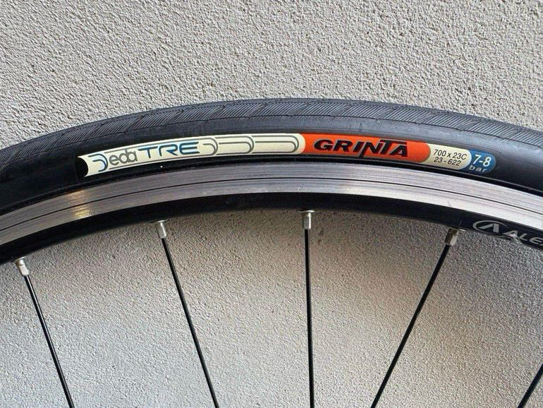 Used Merida Scultura Shimano 105 2014 Road & Gravel, Light Gray — image 17 of 26
