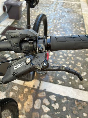 Tweedehands Orbea Wild Shimano Deore XT 2023 Mountainbike — afbeelding 10 van 23