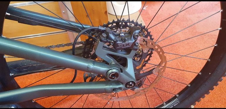 Brugt Commencal META SX V4 ESSENTIAL 2 2022 2022 Mountainbike — billede 10 af 10