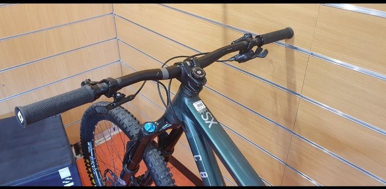 Brugt Commencal META SX V4 ESSENTIAL 2 2022 2022 Mountainbike — billede 4 af 10