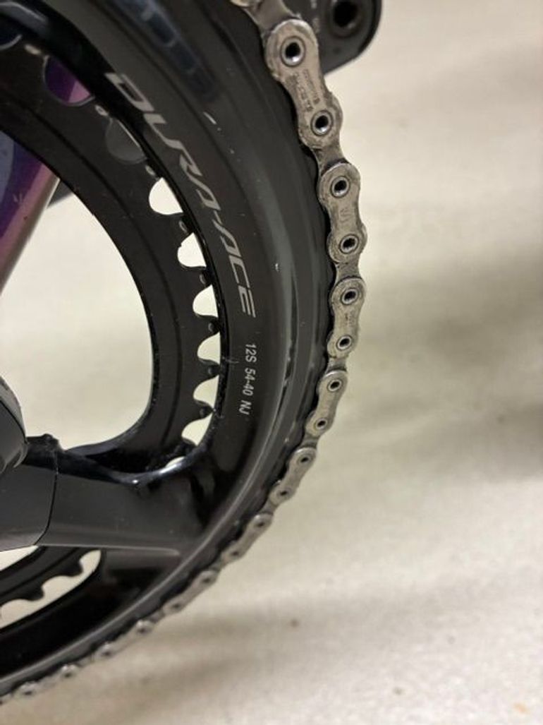 Canyon Speedmax CFR Di2 2025 2025 Road & Gravel usato, Viola — immagine 3 di 3