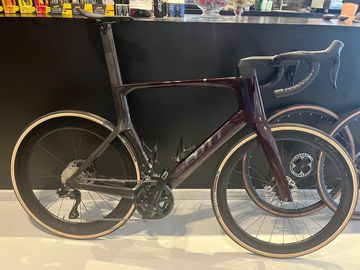 Tweedehands Scott Foil Shimano 105 Di2 2023 Road & Gravel — afbeelding 2 van 7