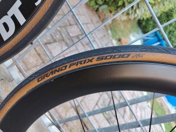 Gebrauchtes Canyon Aeroad CF SL 8 Disc 2023 2023 Road & Gravel, Rot — Bild 22 von 23