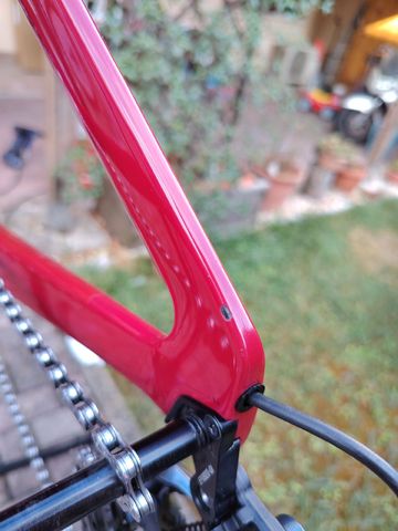 Gebrauchtes Canyon Aeroad CF SL 8 Disc 2023 2023 Road & Gravel, Rot — Bild 12 von 23