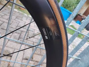 Gebrauchtes Canyon Aeroad CF SL 8 Disc 2023 2023 Road & Gravel, Rot — Bild 18 von 23