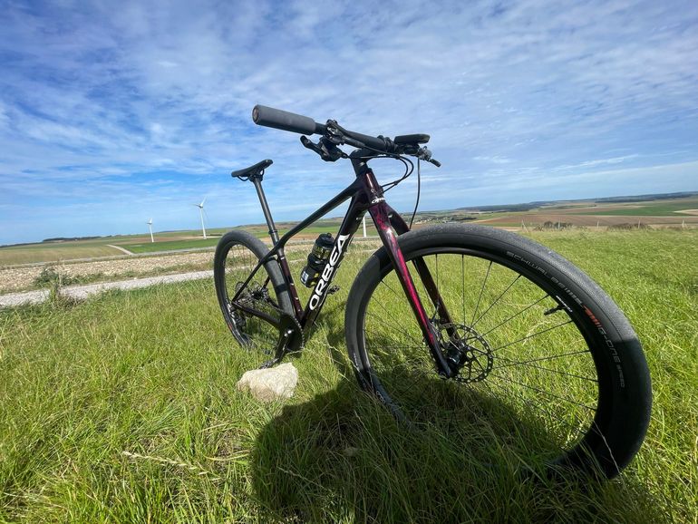 Brugt Orbea ALMA M ELITE 2024 2024 Mountainbike — billede 2 af 5