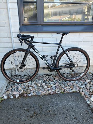 Used Focus MARES 6.9 2021 2021 Road & Gravel, Black — image 1 of 22