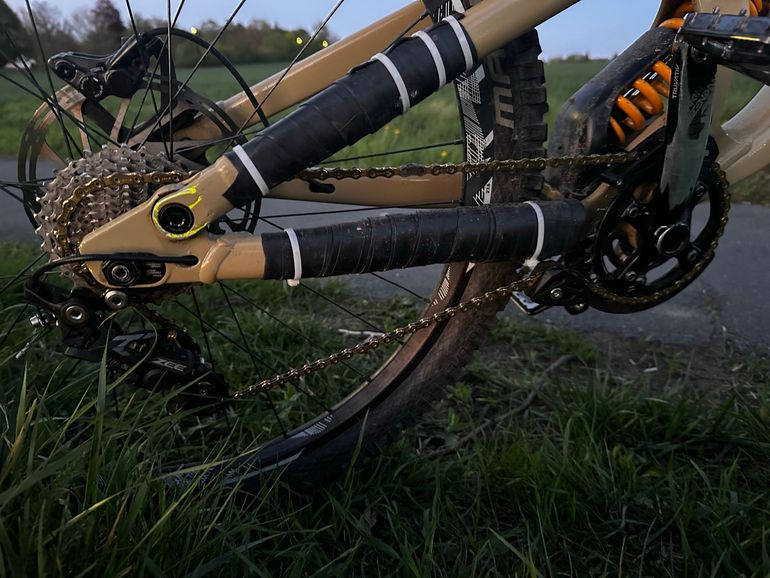 Gebrauchtes Commencal RACE KIT SUPREME Shimano ZEE 2017 Mountainbike, Orange — Bild 7 von 7