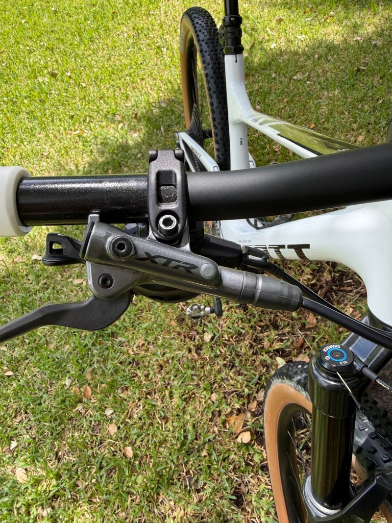 Used Scott Spark RC Pro 2022 2022 Mountainbike, White, 29 — image 4 of 17