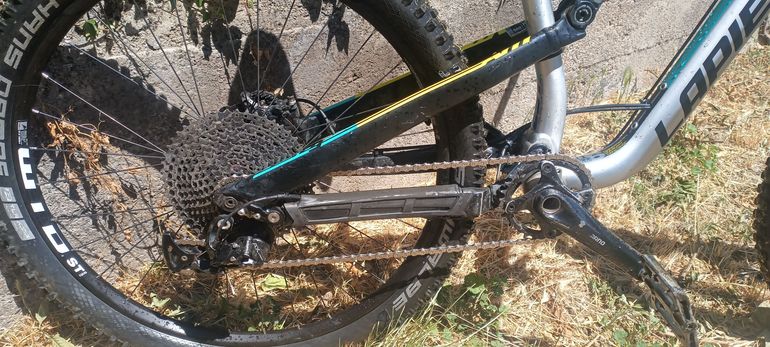 Lapierre Zesty AM 427 2017 Mountainbike usato, Grigio chiaro — immagine 3 di 3