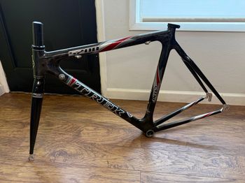 Used Trek 5200 2004 Frameset 2004 Road & Gravel, Black — image 2 of 42