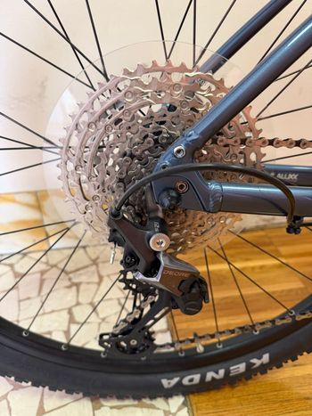 Brugt Giant Talon 0 2024 2024 Mountainbike — billede 3 af 6