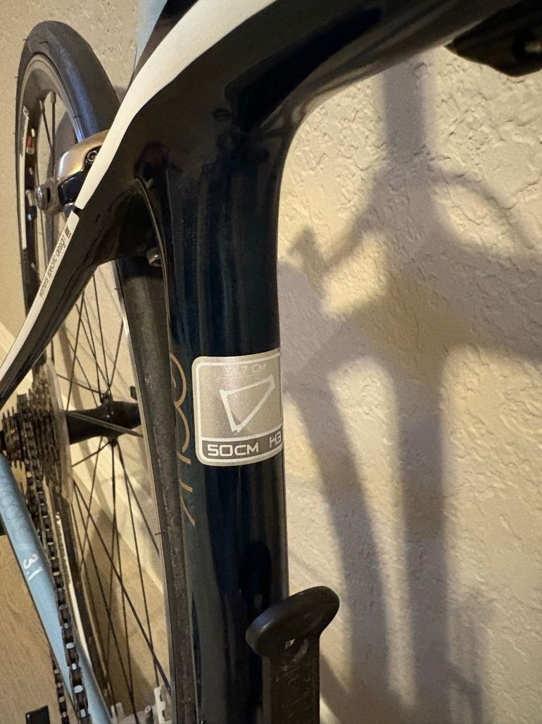 Used Trek Madone 3.1 WSD (Compact) 2012 2012 Road & Gravel, Blue — image 8 of 8