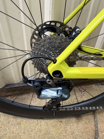 Used BMC Roadmachine Shimano Ultegra 2022 Road & Gravel, Green — image 4 of 6