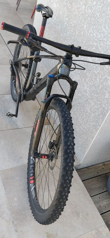 Used Trek Procaliber 9.5 2022 2022 Mountainbike, Black, 29 — image 7 of 17