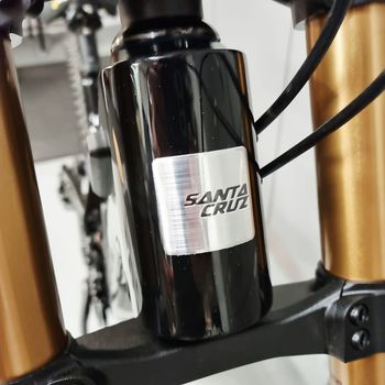 Santa Cruz V10 DH X01 2024 2024 Mountainbike usato, Nero — immagine 7 di 11