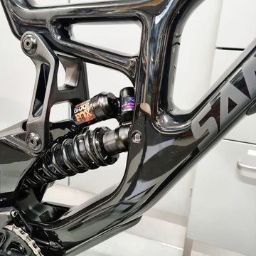 Brugt Santa Cruz V10 DH X01 2024 2024 Mountainbike — billede 3 af 11