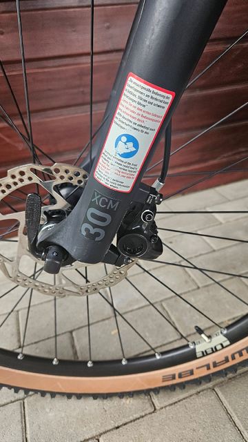 Tweedehands CUBE Aim Shimano Deore 2022 Mountainbike — afbeelding 4 van 12