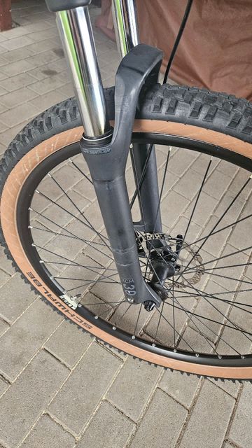 Tweedehands CUBE Aim Shimano Deore 2022 Mountainbike — afbeelding 10 van 12
