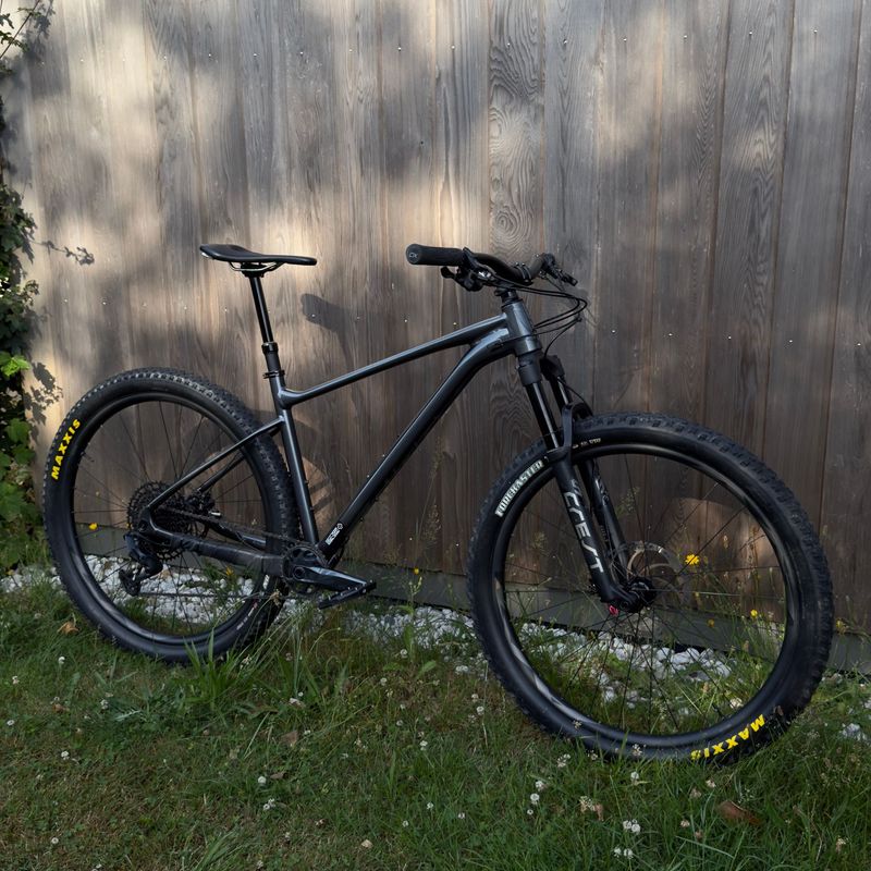 Giant Fathom 29 1 2022 2022 Mountainbike d'occasion — image 1 sur 20