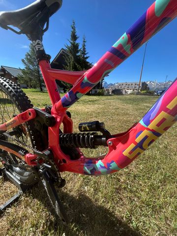 Tweedehands Saracen Myst Pro - LTD 2026 2026 Mountainbike — afbeelding 3 van 5