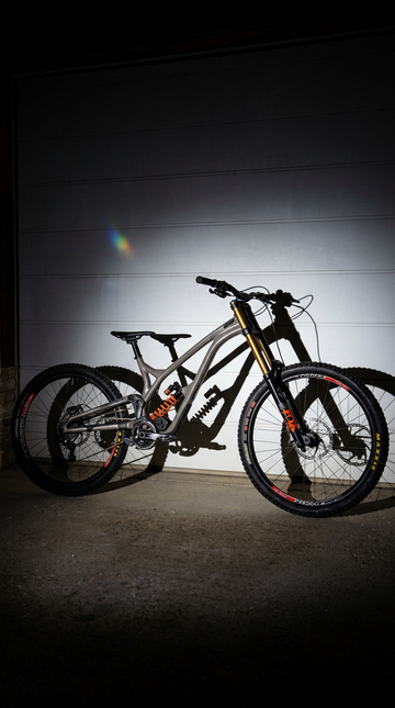 Używany Commencal SUPREME DH 29 / 27 RACE 2021 2021 MTB