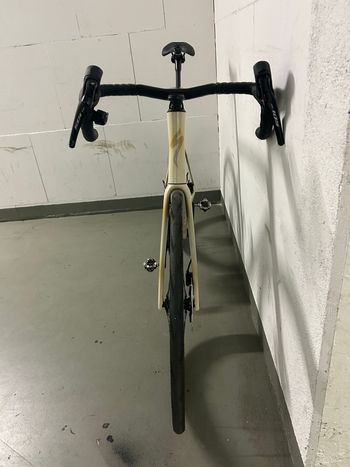 Used Specialized Allez Shimano 105 2025 Road & Gravel, Orange — image 5 of 10