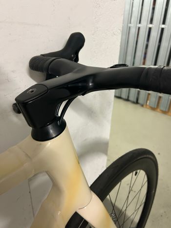 Used Specialized Allez Shimano 105 2025 Road & Gravel, Orange — image 4 of 10