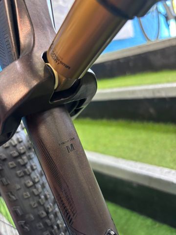 Orbea Oiz Shimano Deore XT Di2 2026 Mountainbike usato, Arancione — immagine 8 di 8