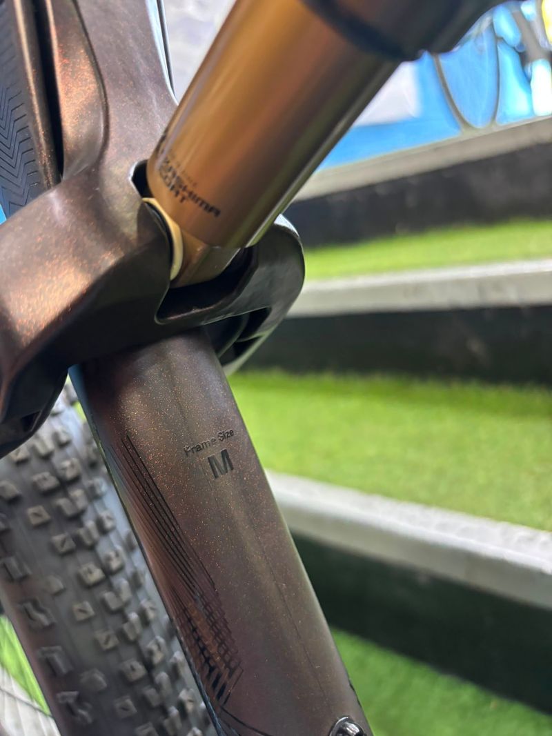 Orbea Oiz Shimano Deore XT Di2 2026 Mountainbike usato, Arancione — immagine 8 di 8