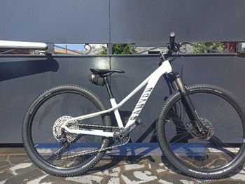 Tweedehands Canyon Grand Canyon Shimano Dura Ace Di2 2021 MTB