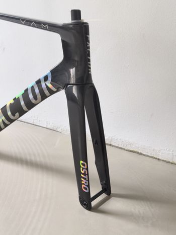 Tweedehands Factor OSTRO VAM - Frameset Premium 2025 Frameset 2025 Road & Gravel — afbeelding 2 van 9
