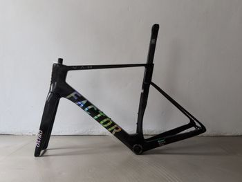 Tweedehands Factor OSTRO VAM - Frameset Premium 2025 Frameset 2025 Road & Gravel — afbeelding 9 van 9