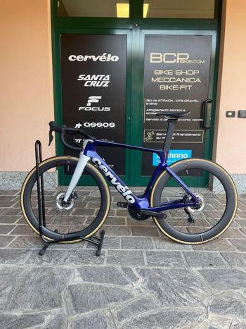 Käytetty Cervélo Cervelo S5 Sapphire Ice Ultegra Di2 2025 Road & Gravel