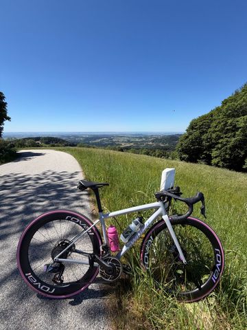 Specialized Aethos SRAM Red 2023 Road & Gravel usato