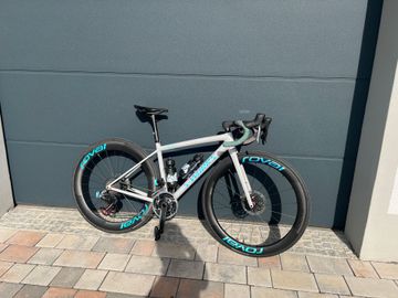 Używany Specialized Aethos SRAM Red 2023 Road & Gravel — zdjęcie 2 z 4