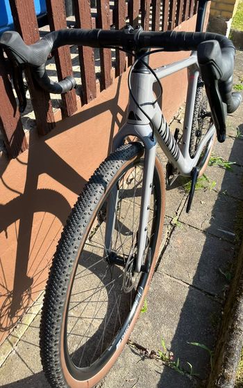 Używany Canyon Grizl CF SL 7 eTap 2022 2022 Road & Gravel