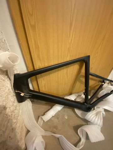 Used Sworks sl6 Custom Frameset 2023 Road & Gravel, Black — image 3 of 9