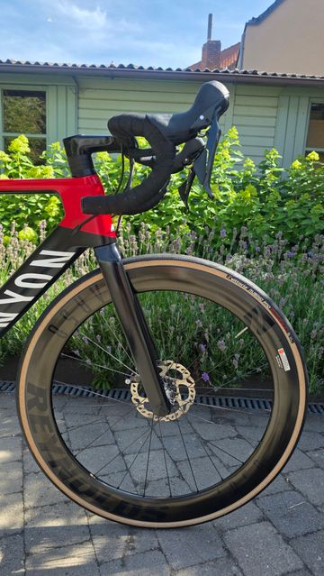 Używany Canyon Aeroad CF SL 7 Disc 2023 2023 Road & Gravel — zdjęcie 5 z 17